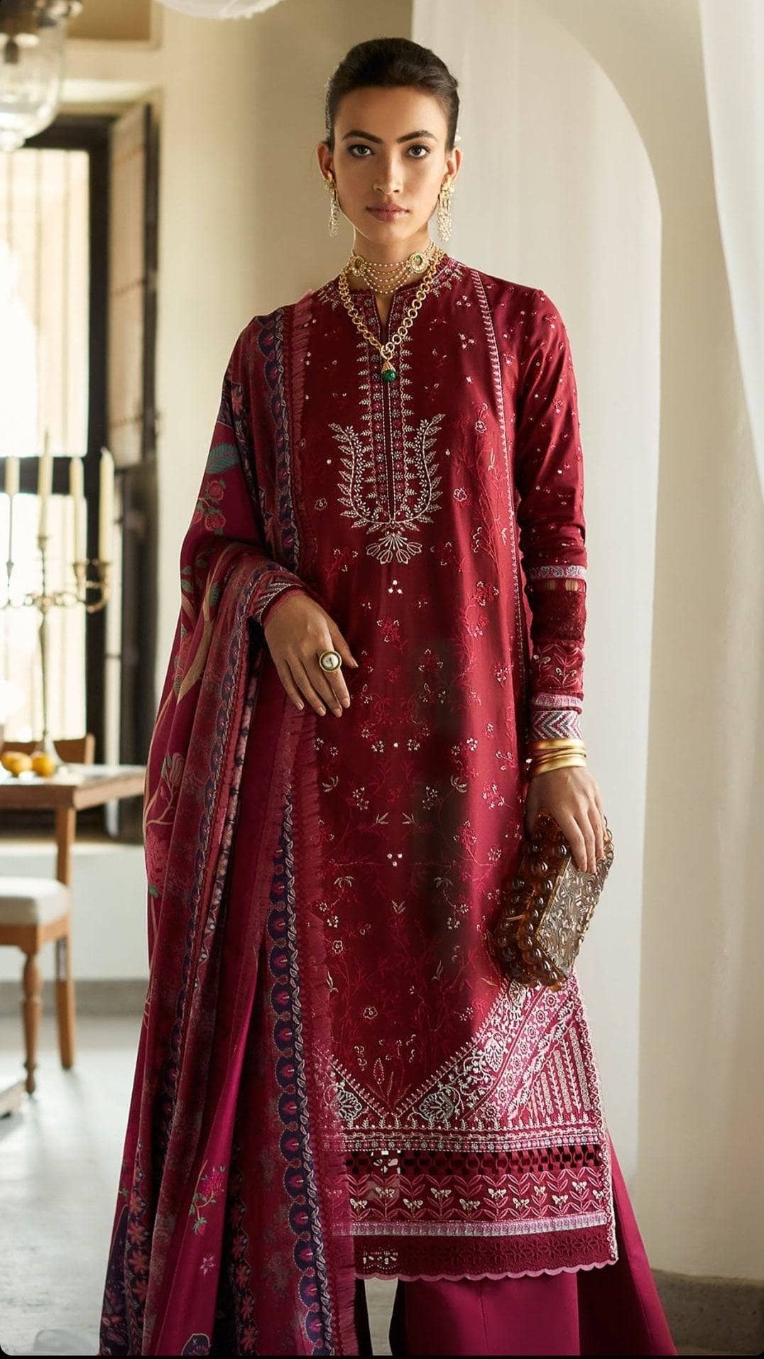 img_suffuse_lawn_collection_22_awwal_boutique