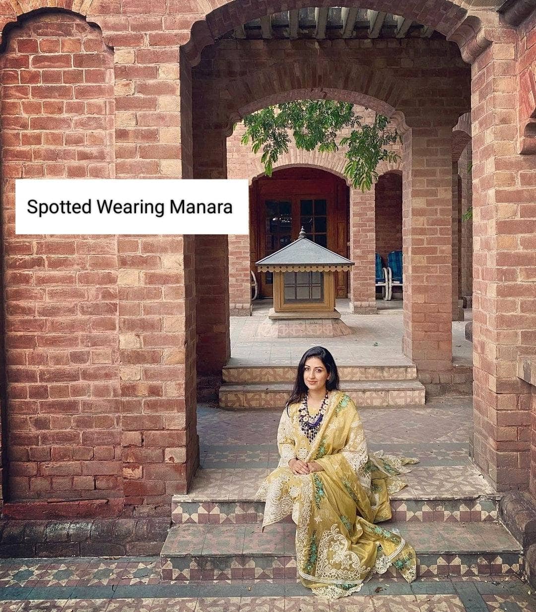 img_manara_lawn_22_awwal_boutique