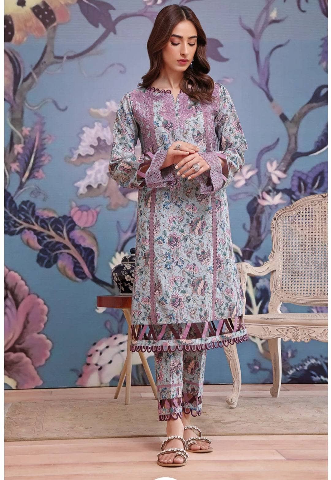 img_jade_flora_lawn_22_awwal_boutique