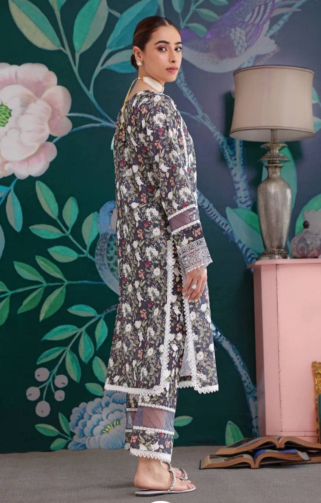 img_jade_flora_lawn_22_awwal_boutique