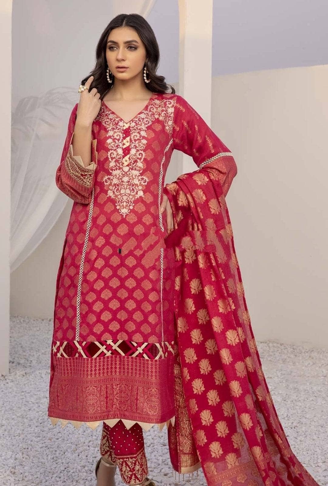 Azure Festive Cotton Jacquard/Daisy