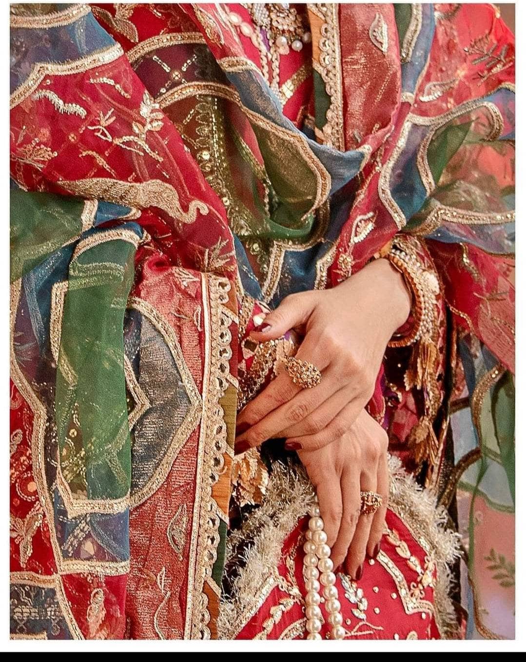 img_mohsin_naveed_ranjha_zarlish_awwal_boutique