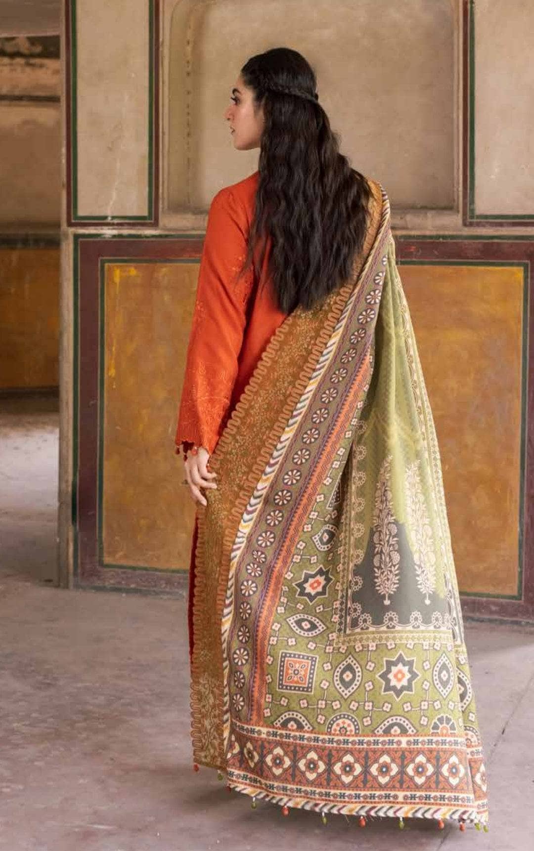 img_nureh_maya_khaddar_awwal_boutique