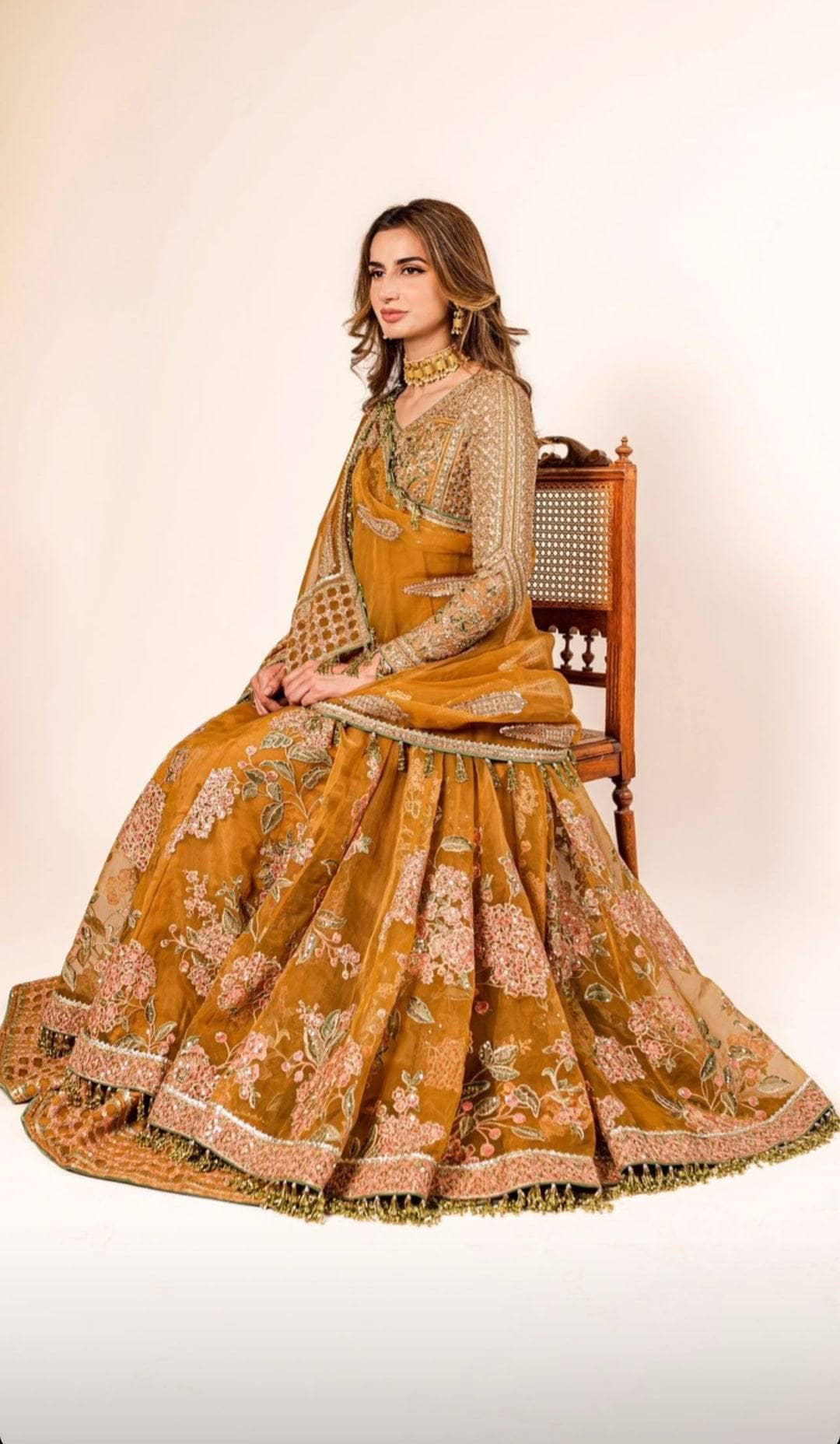 img_hussain_rehar_paar_awwal_boutique