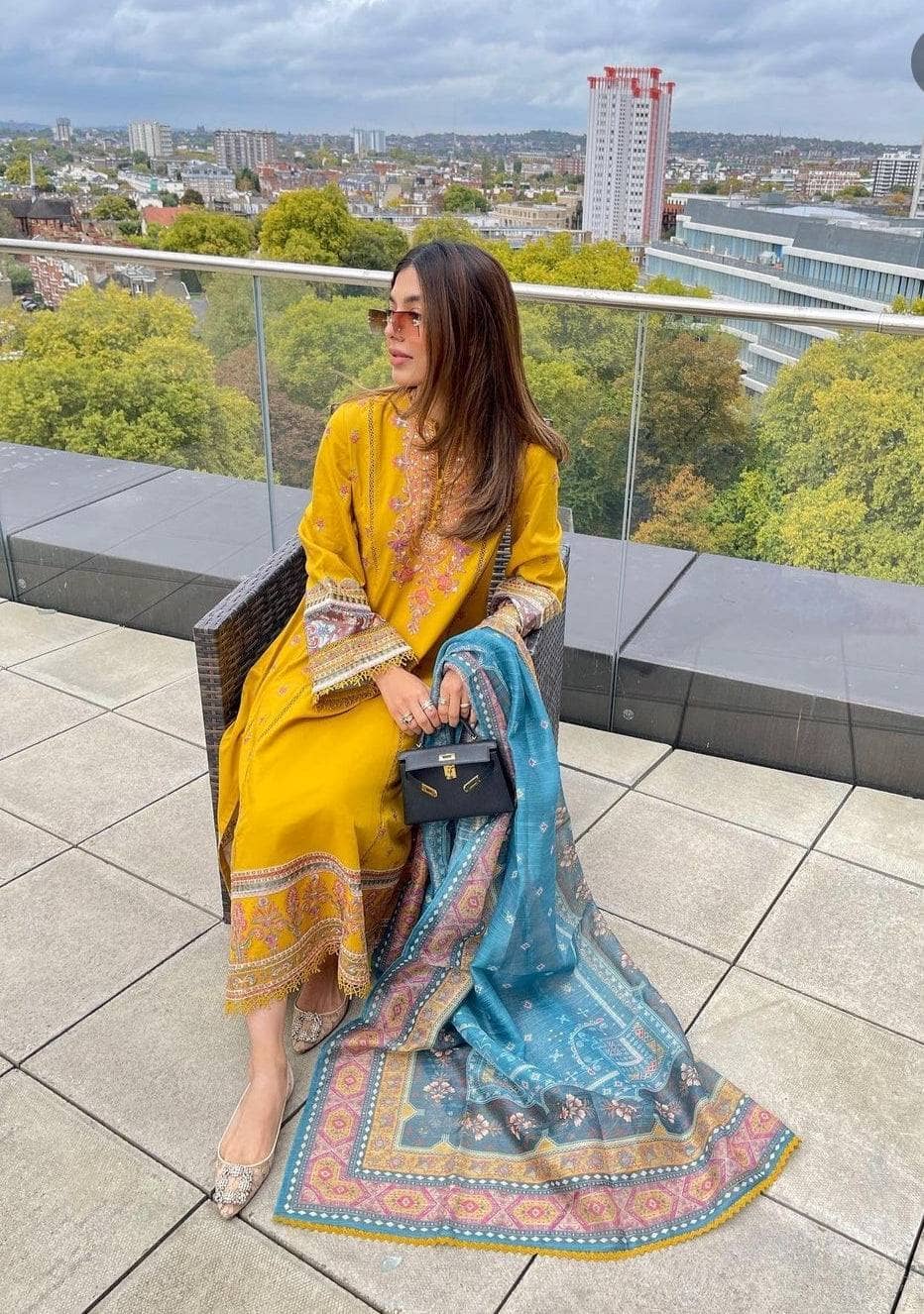 Spotted in Qalamkar Qalamkar Q Line/Fall/VL-04 SABEEKA