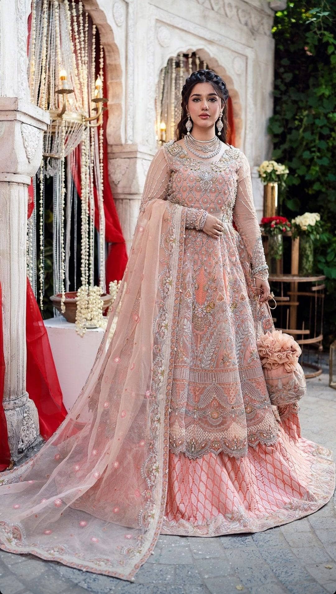 img_maria_osama_khan_wedding_edition_awwal_boutique