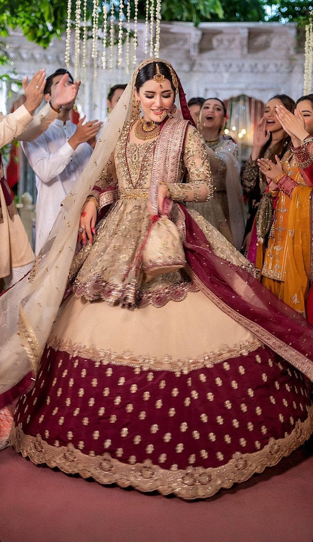 img_maria_osama_khan_wedding_edition_awwal_boutique