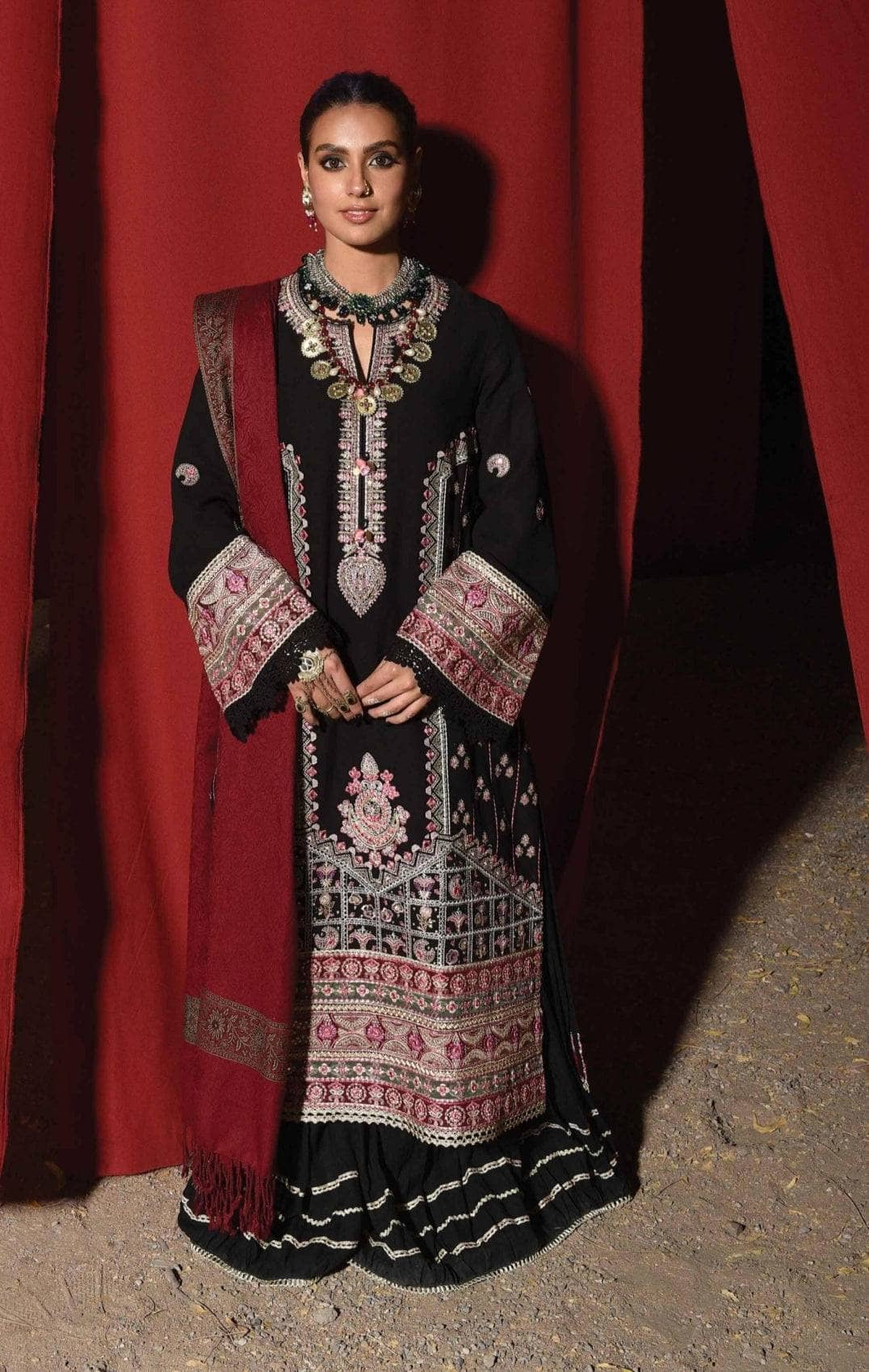 img_qalamkar_luxury_shawl_collection_awwal_boutique