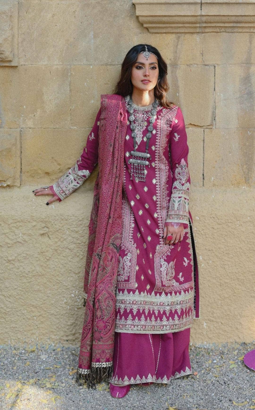 img_qalamkar_luxury_shawl_collection_awwal_boutique