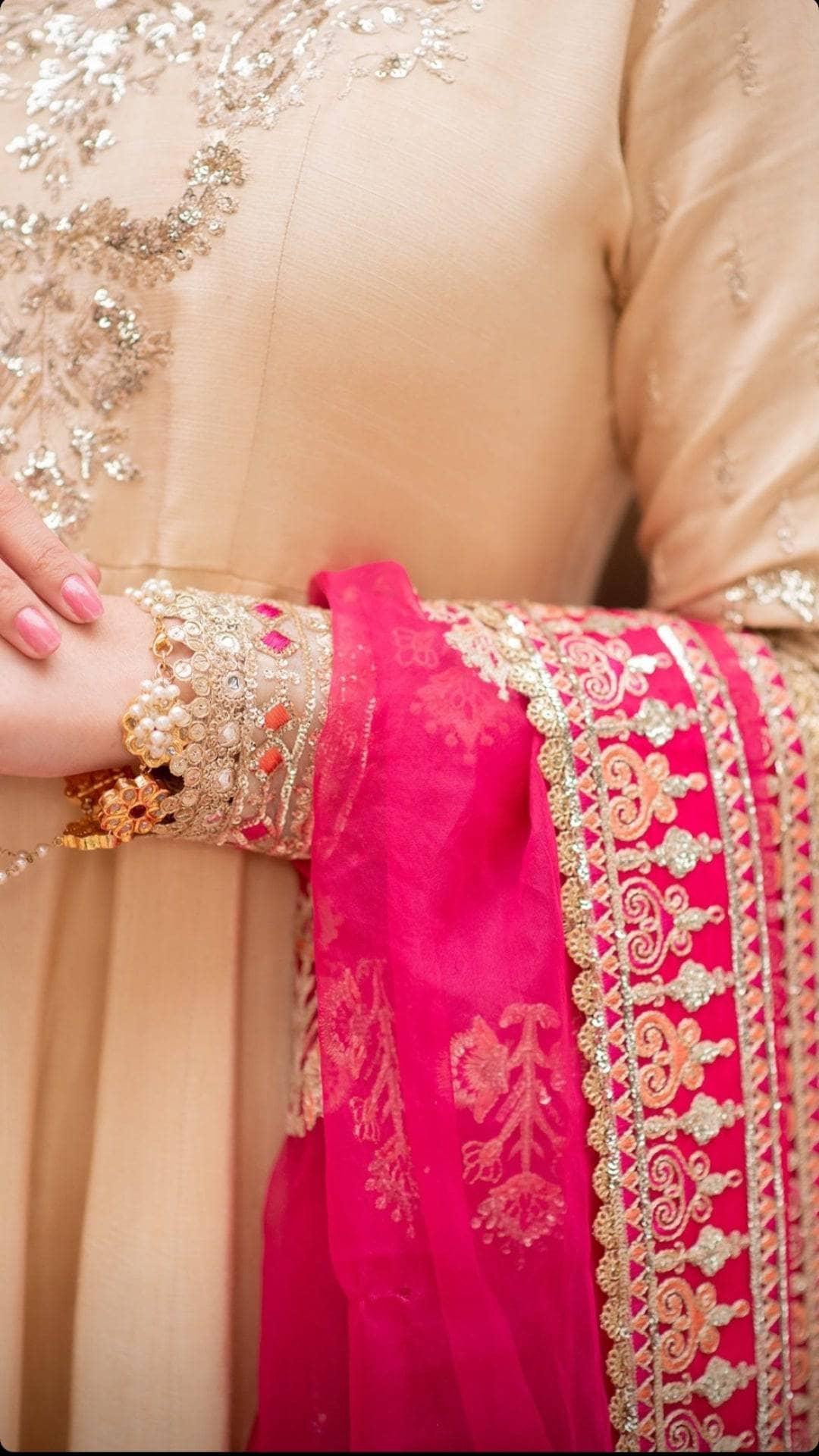 img_afrozeh_divani_silk_edit_22_awwal_boutique