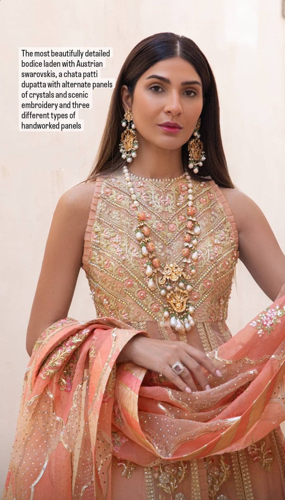 img_crimson_wedding_awwal_boutique