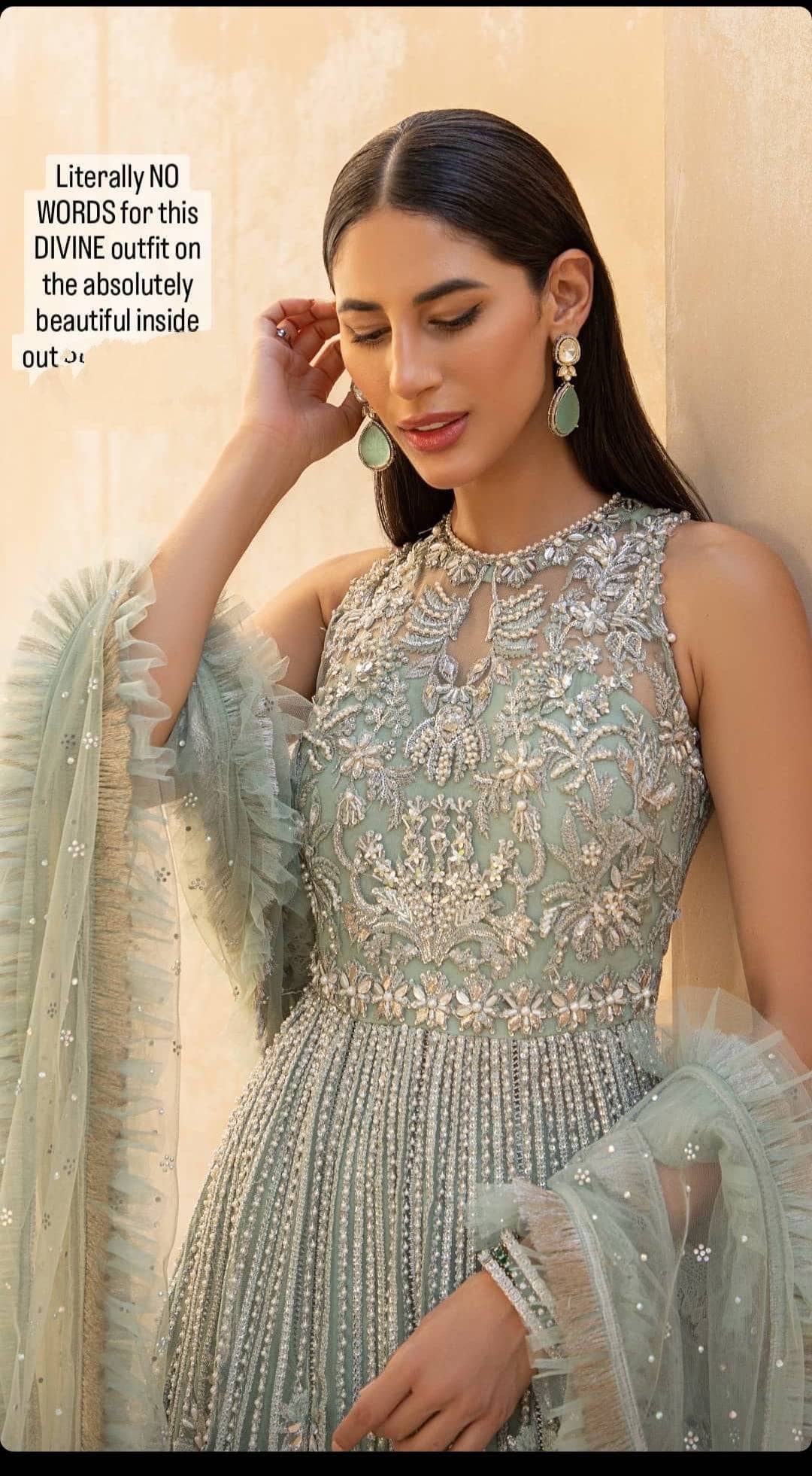 img_crimson_wedding_awwal_boutique