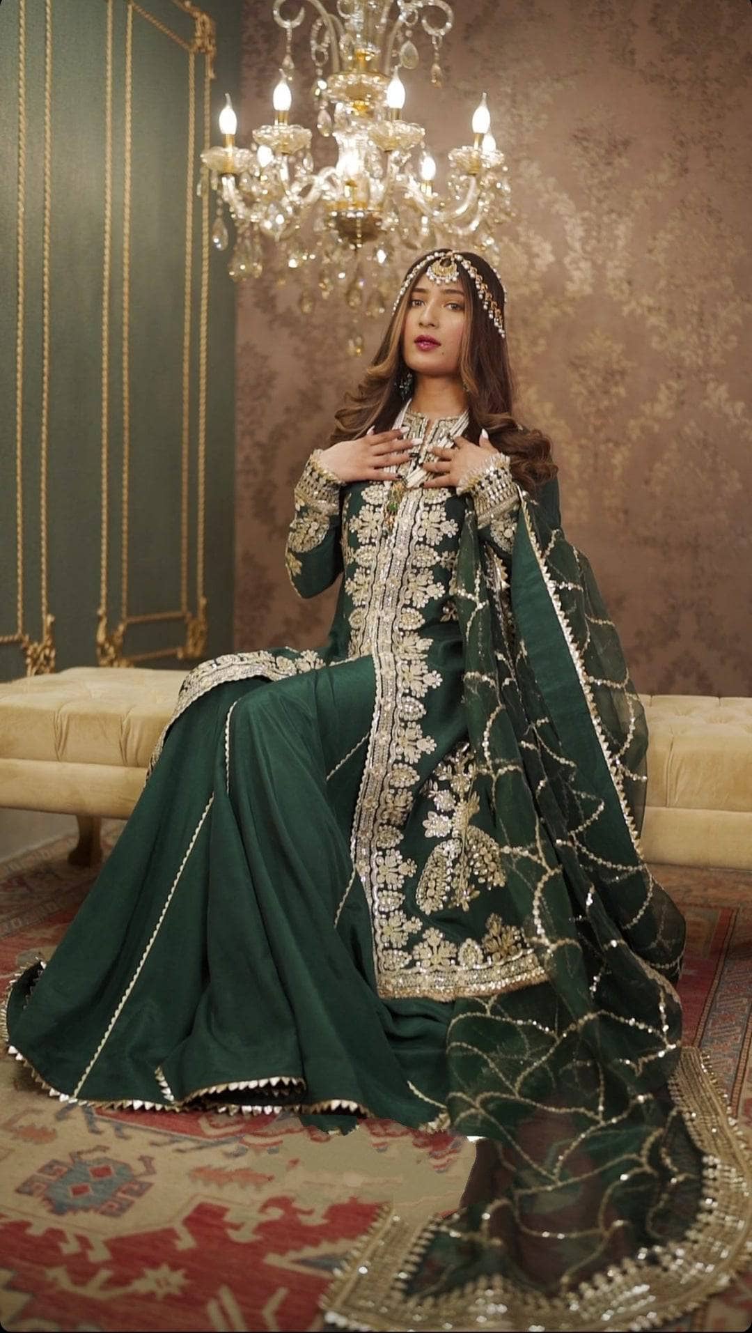 img_afrozeh_divani_silk_edit_awwal_boutique