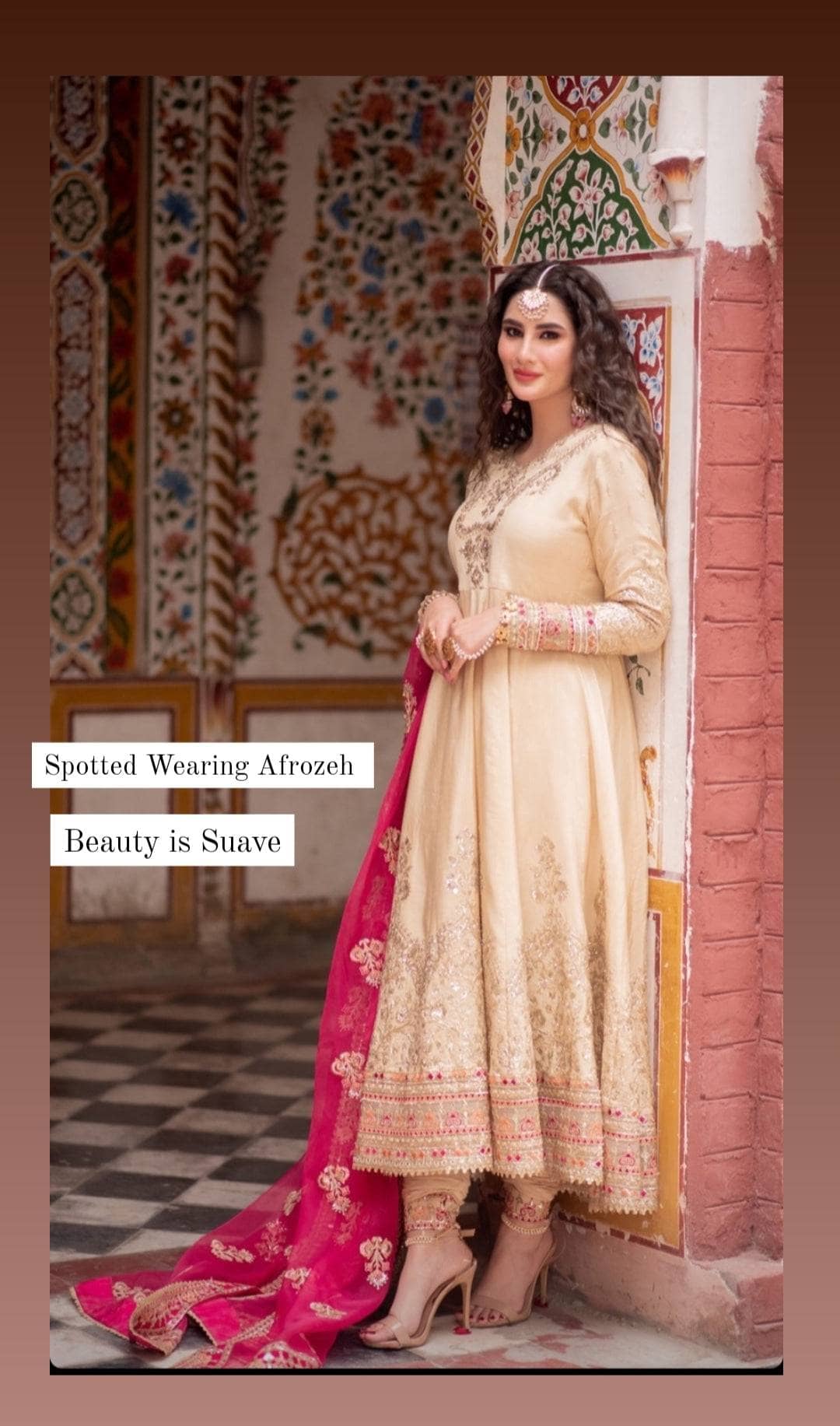 img_afrozeh_divani_silk_edit_22_awwal_boutique