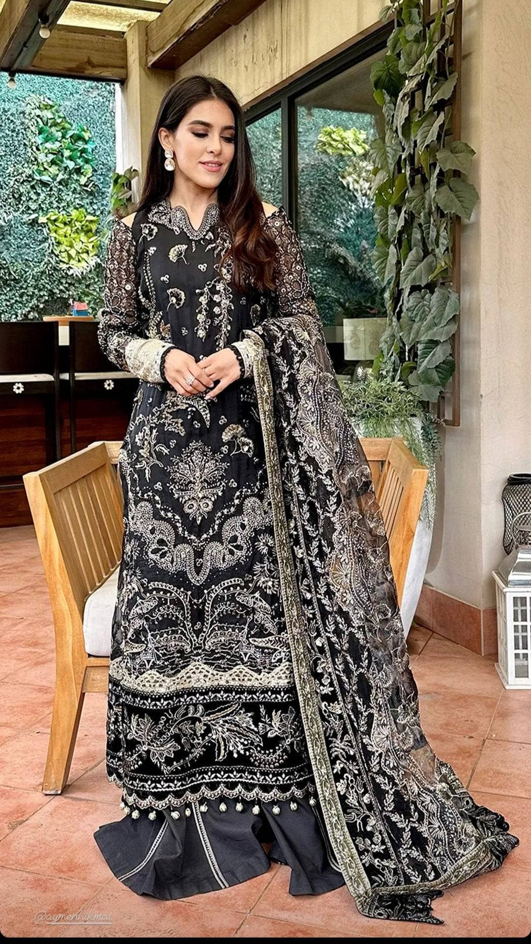 img_nureh_secret_garden_royal_palace_awwal_boutique