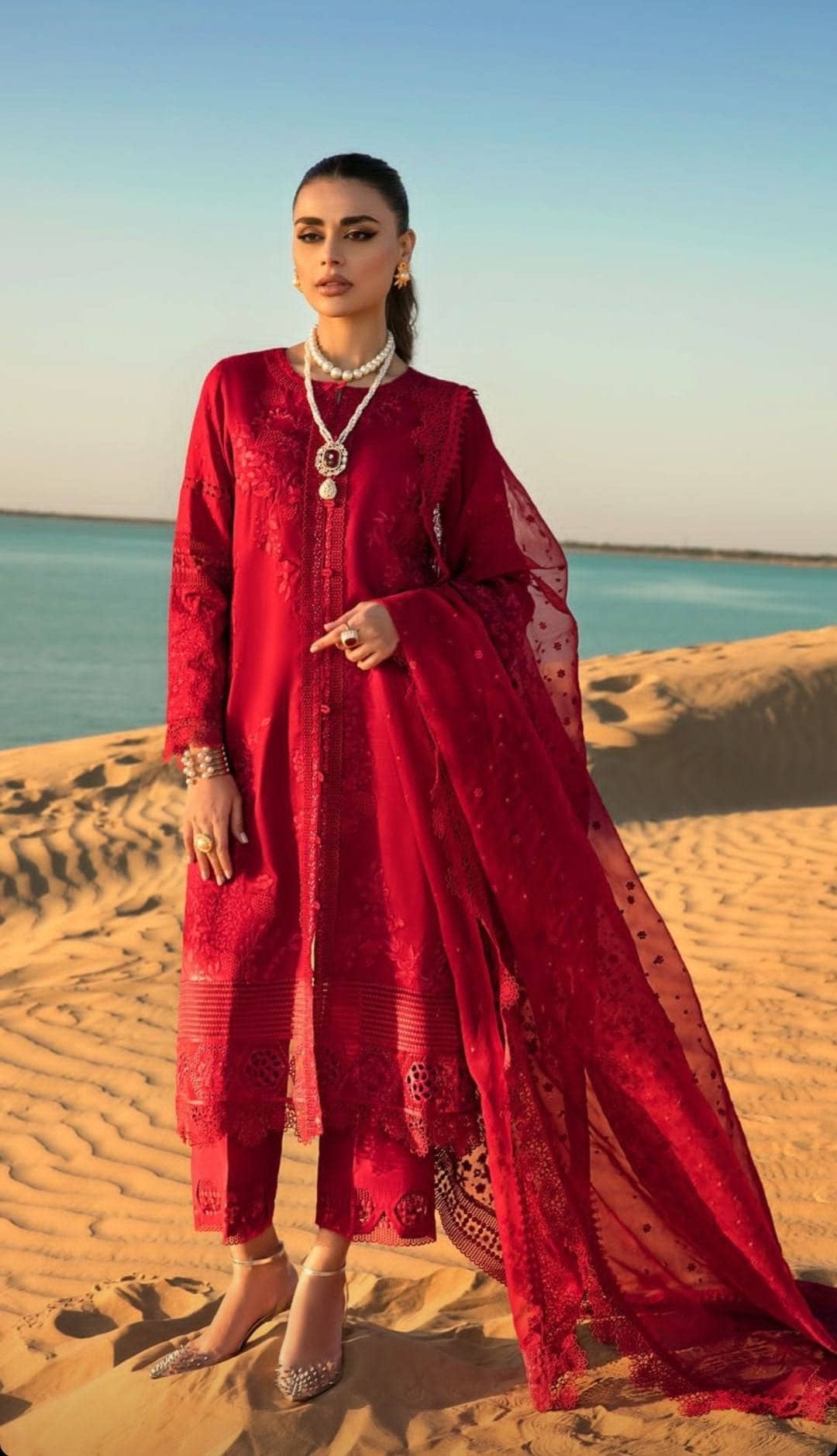 img_rang_rasiya_lawn_23_awwal_boutique