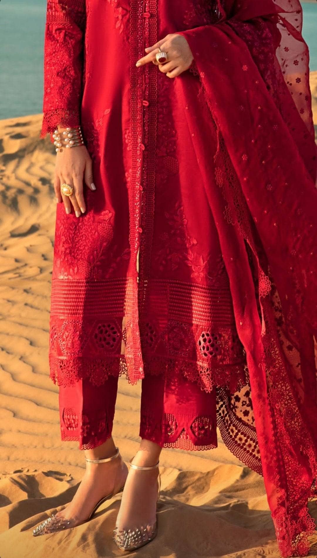 img_rang_rasiya_lawn_23_awwal_boutique