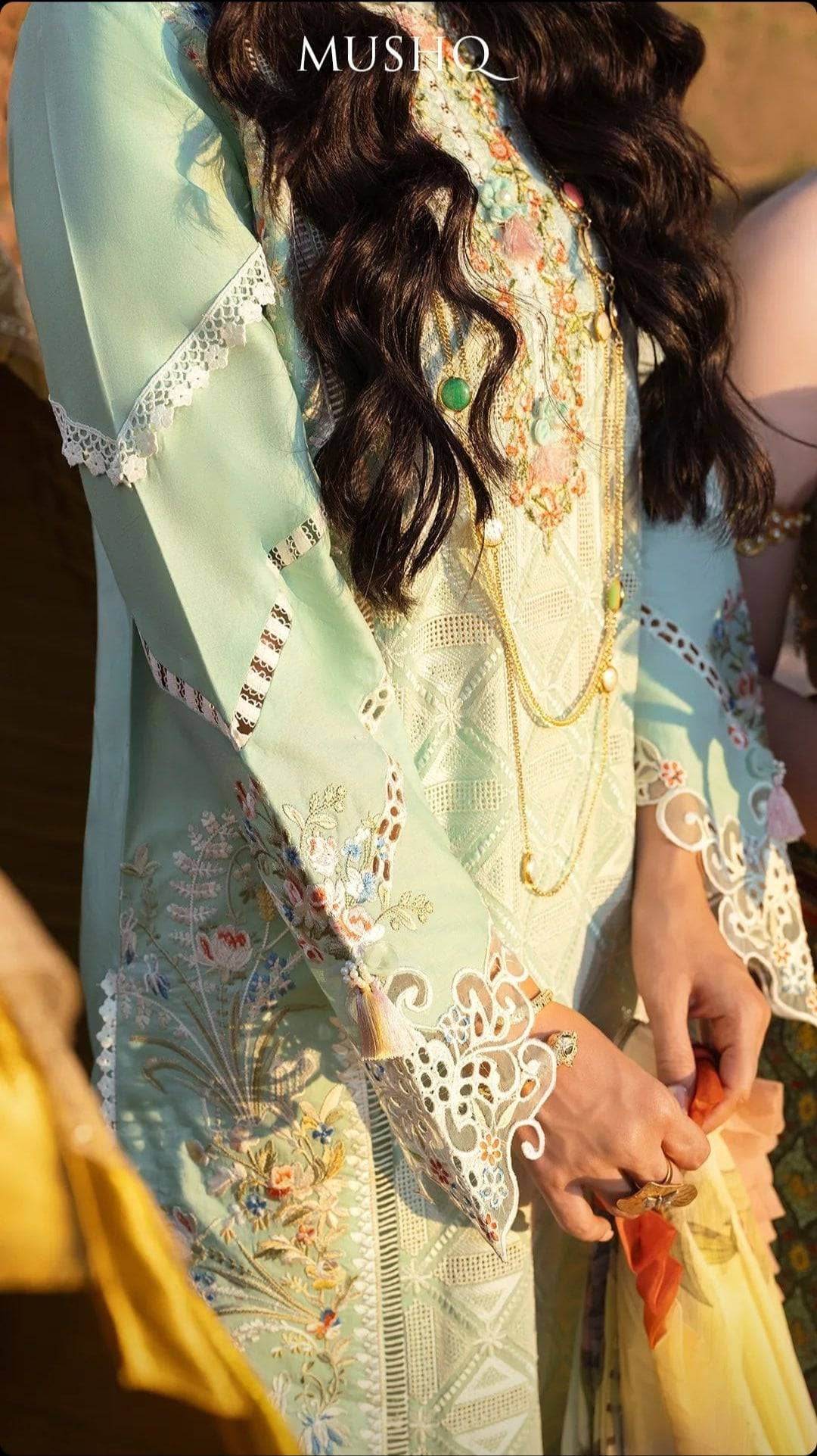 img_mushq_lawana_lawn_23_awwal_boutique