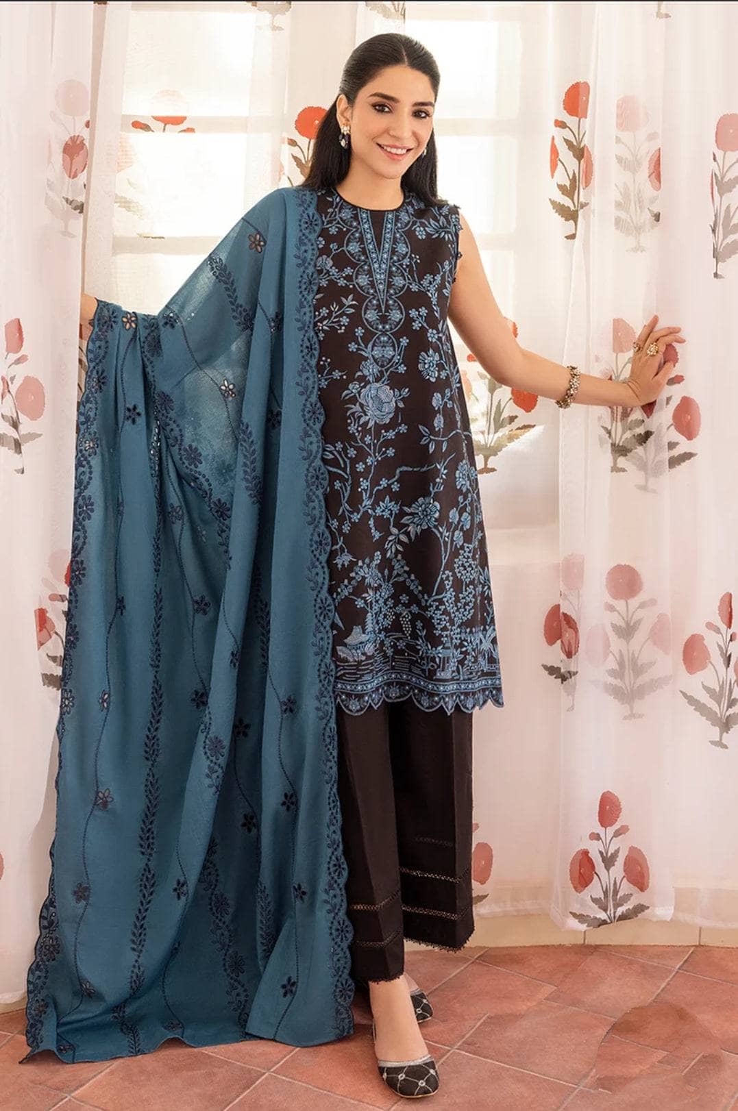 img_cross_stitch_eid_lawn_23_awwal_boutique