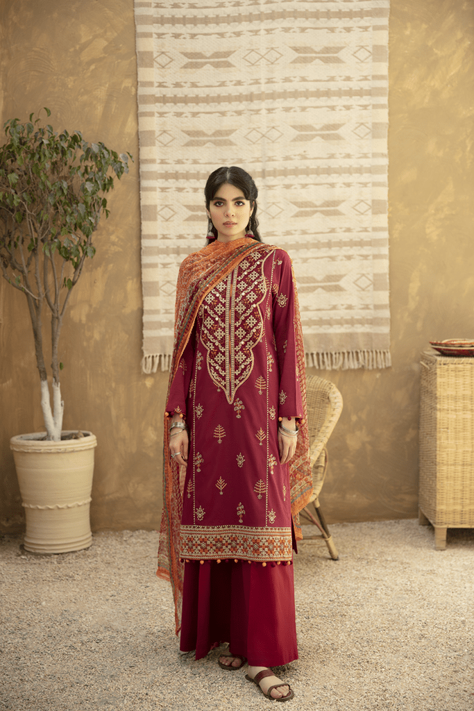 img_q_line_by_qalamkar_luxury_lawn_2021_awwal_boutique