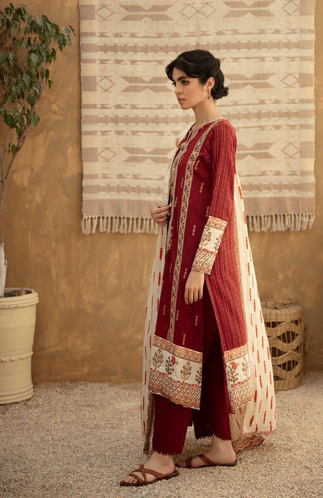 img_q_line_by_qalamkar_luxury_lawn_2021_awwal_boutique