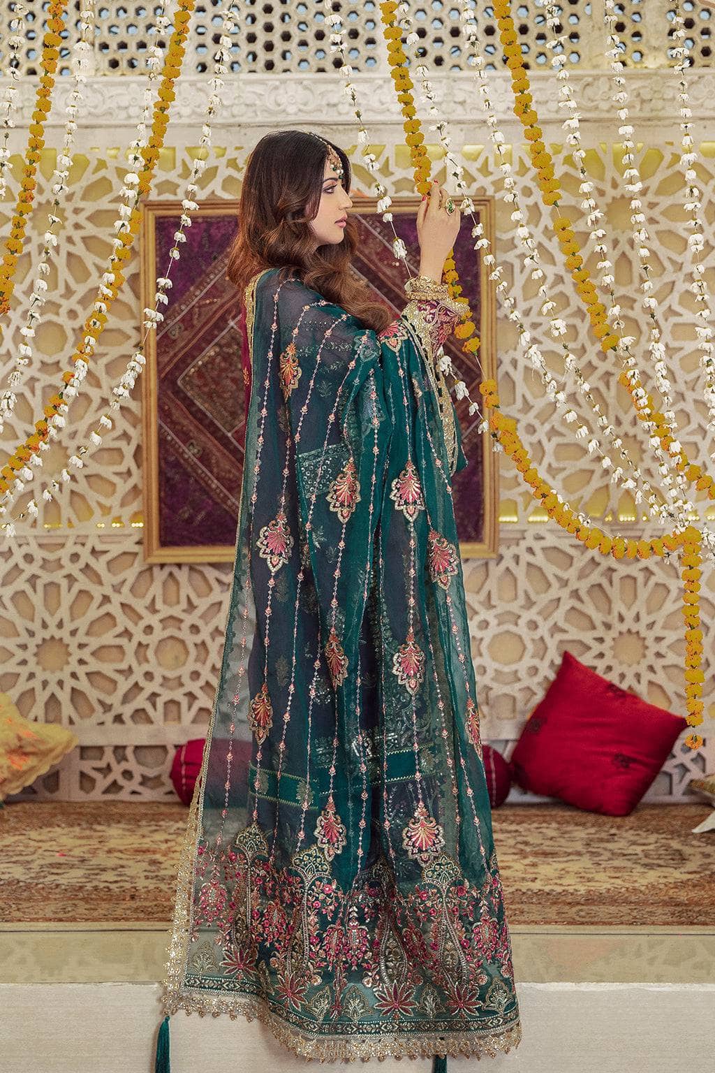 img_gisele_shagun_wedding_edition_awwal_boutique