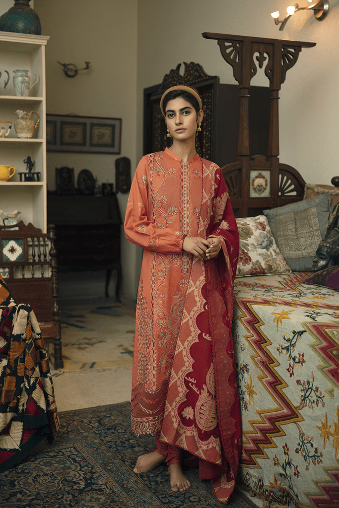 img_q_line_by_qalamkar_luxury_lawn_2021_awwal_boutique