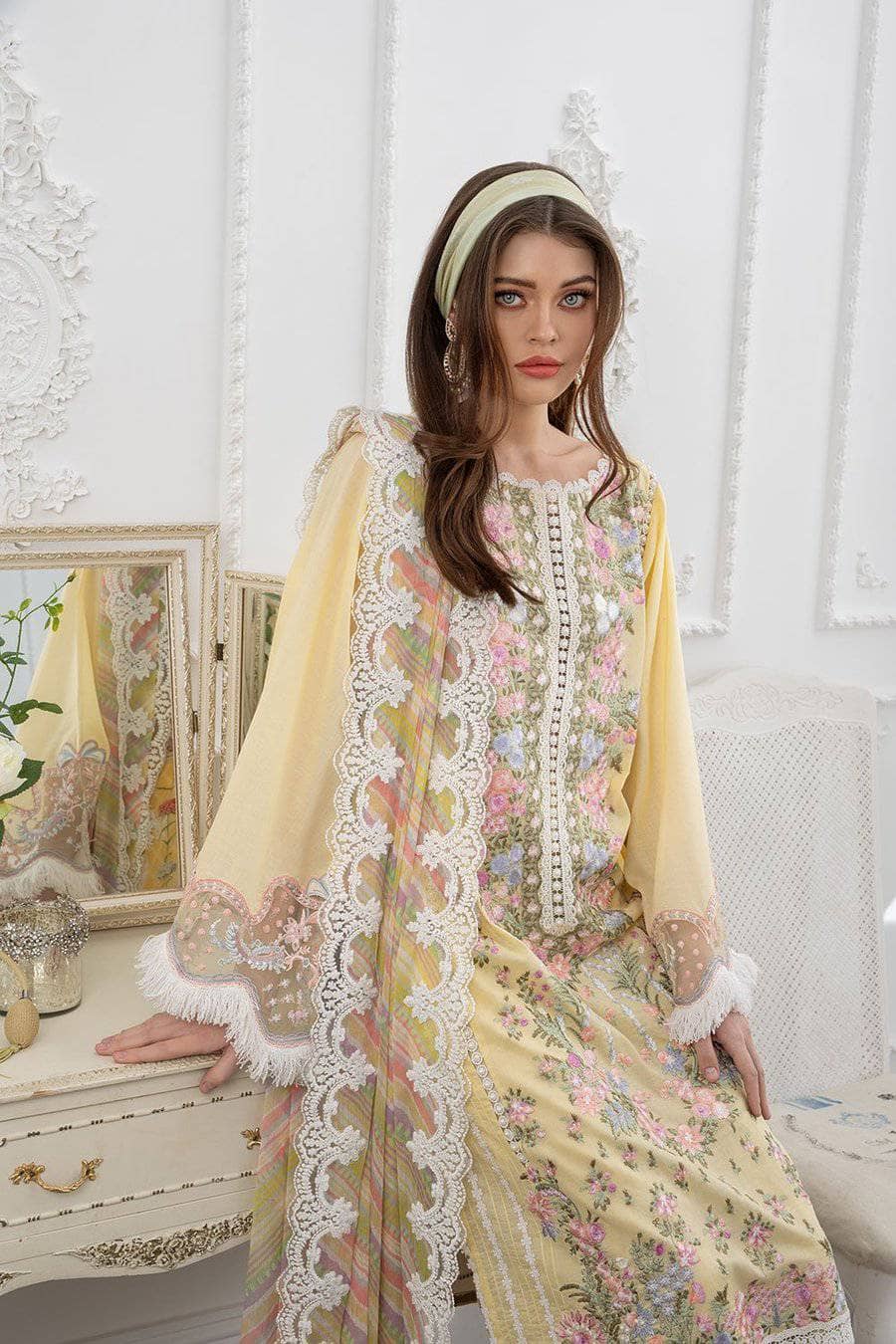 img_sobia_nazir_lawn_collection_2021_awwal_boutique