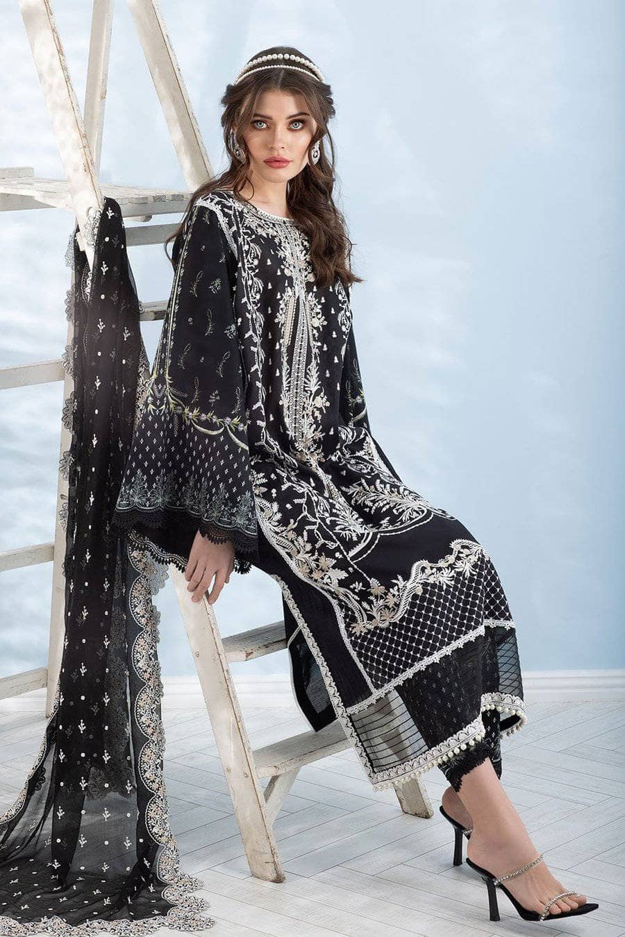 img_sobia_nazir_lawn_collection_2021_awwal_boutique