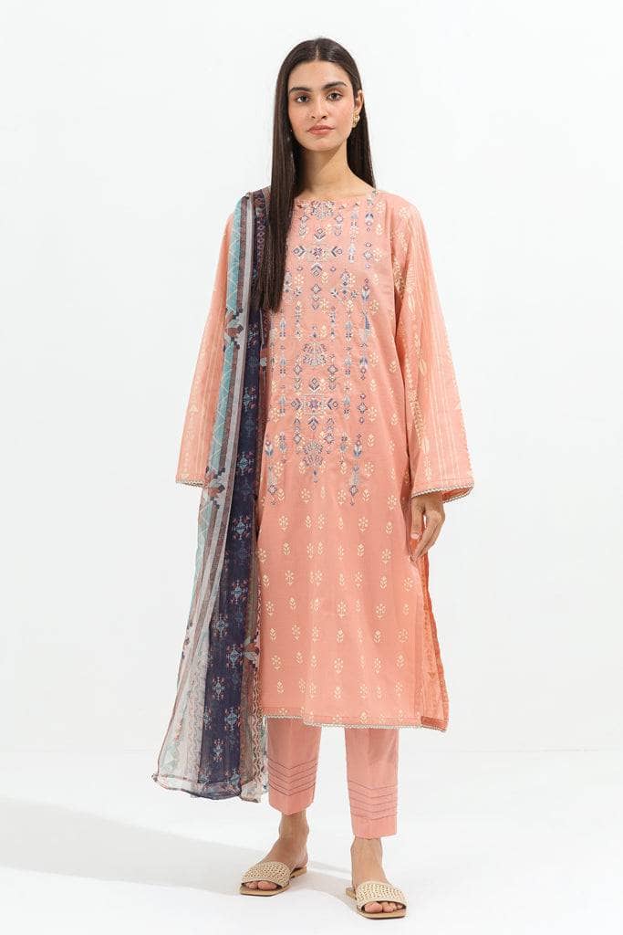 img_beechtree_lawn_2022_awwal_boutique