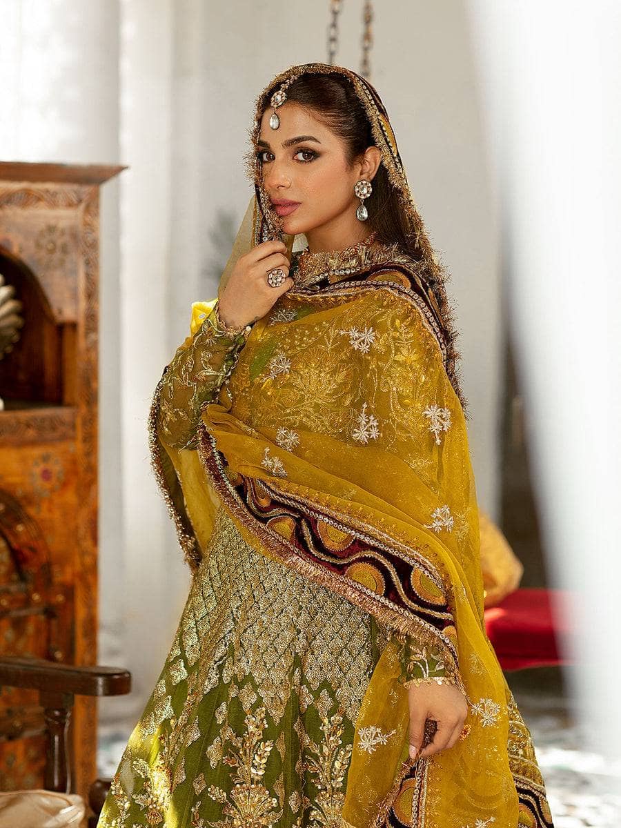 img_maryam_hussain_wedding_edition_awwal_boutique