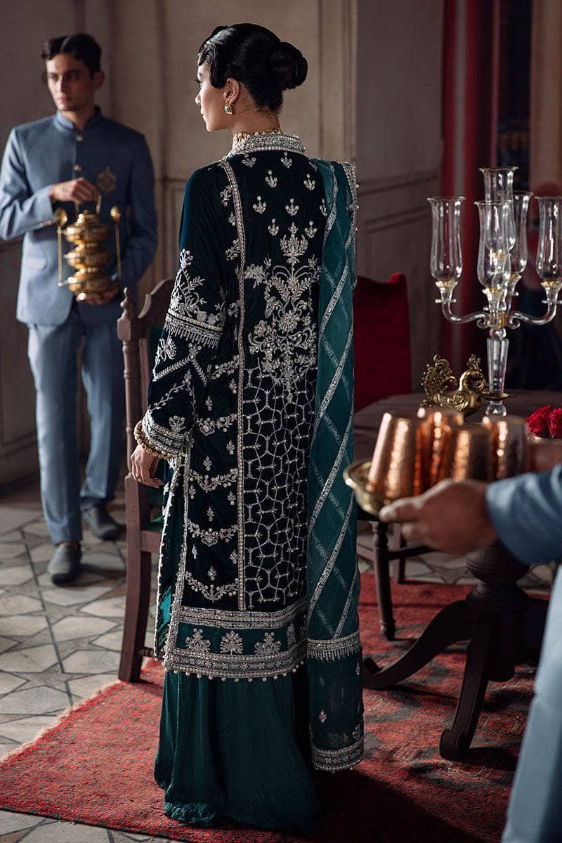 img_mushq_tehzeeb_velvet_edition_awwal_boutique