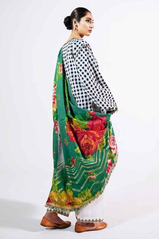 img_zara_shahjahan_lawn_2021_awwal_boutique