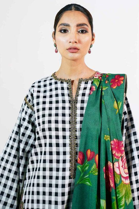img_zara_shahjahan_lawn_2021_awwal_boutique