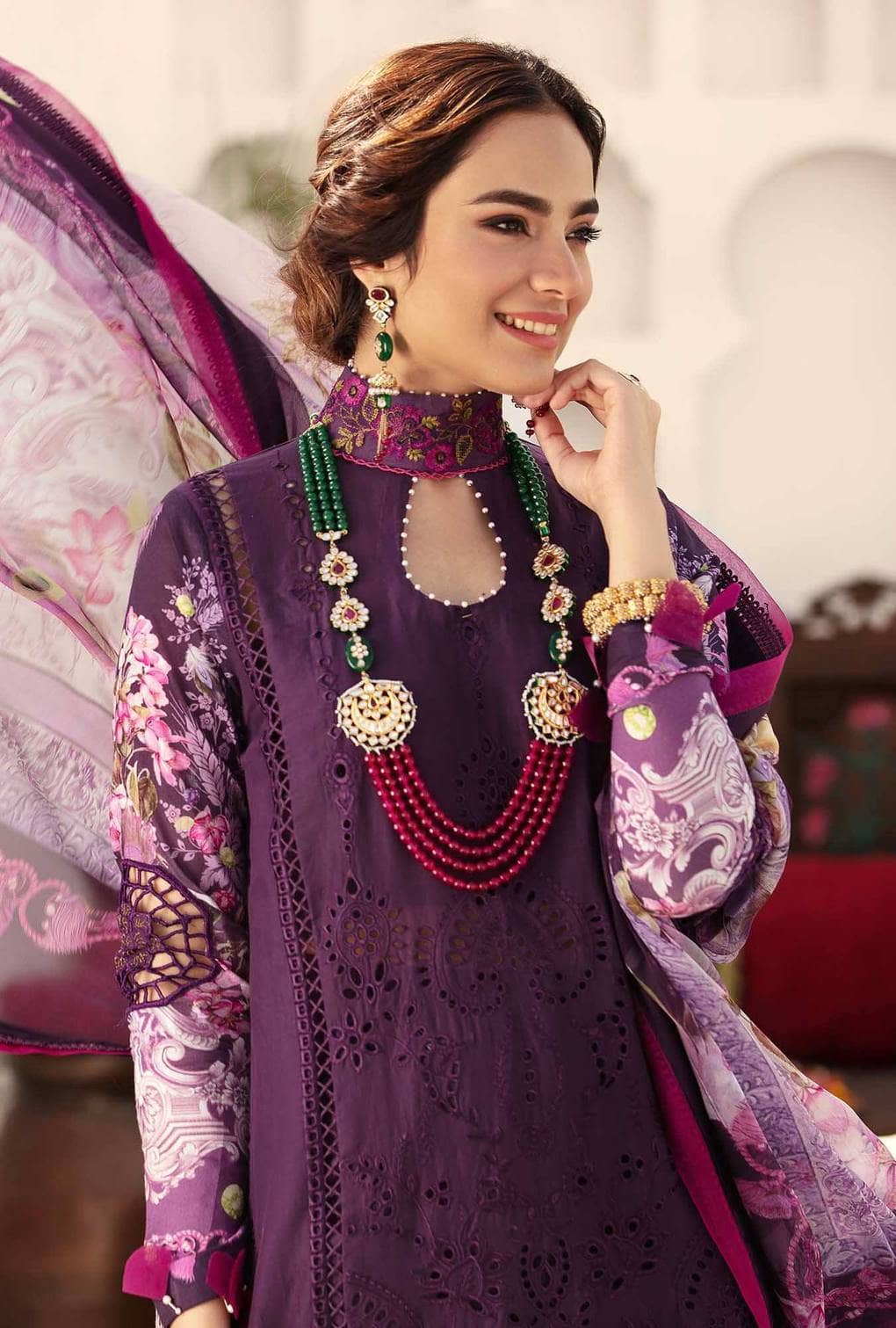 img_saadia_asad_eid_chikankari_lawn_2021_awwal_boutique