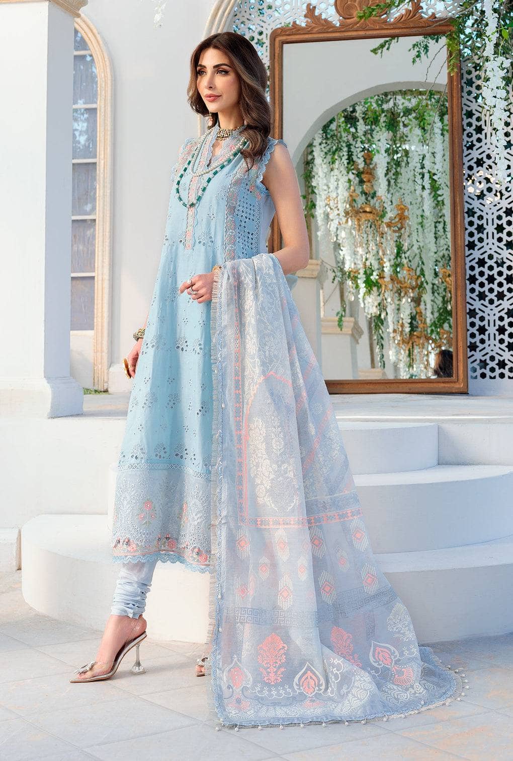 Img_saadia_asad_lawn_chikankari_awwal_boutique