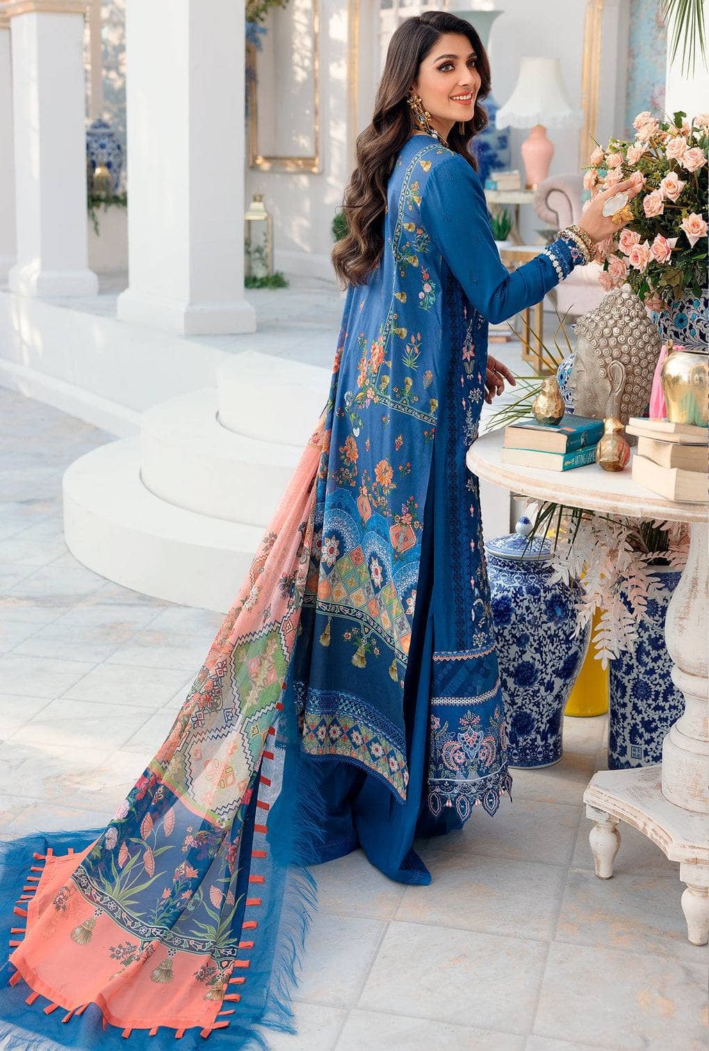 img_saadia_asad_chikankari_lawn_22_awwal_boutique