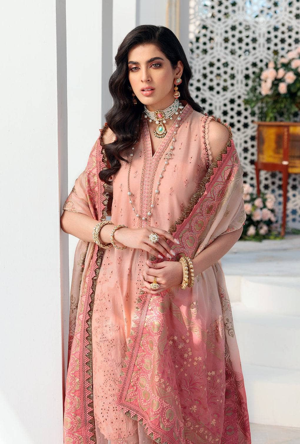 img_saadia_asad_chikankari_lawn_22_awwal_boutique