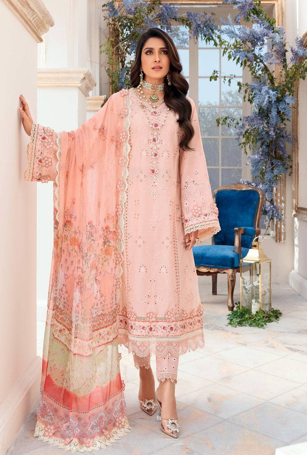 img_saadia_asad_chikankari_lawn_22_awwal_boutique