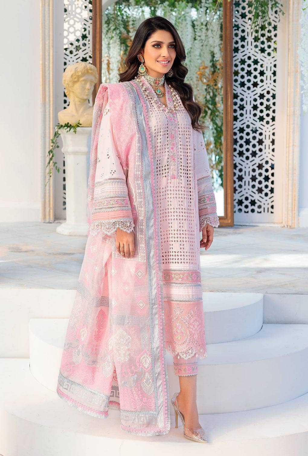 Img_saadia_asad_lawn_chikankari_awwal_boutique