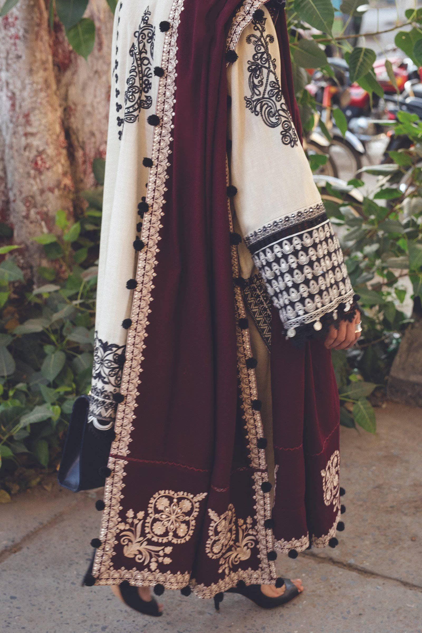 img_zaha_humrahi_winter_collection_awwal_boutique