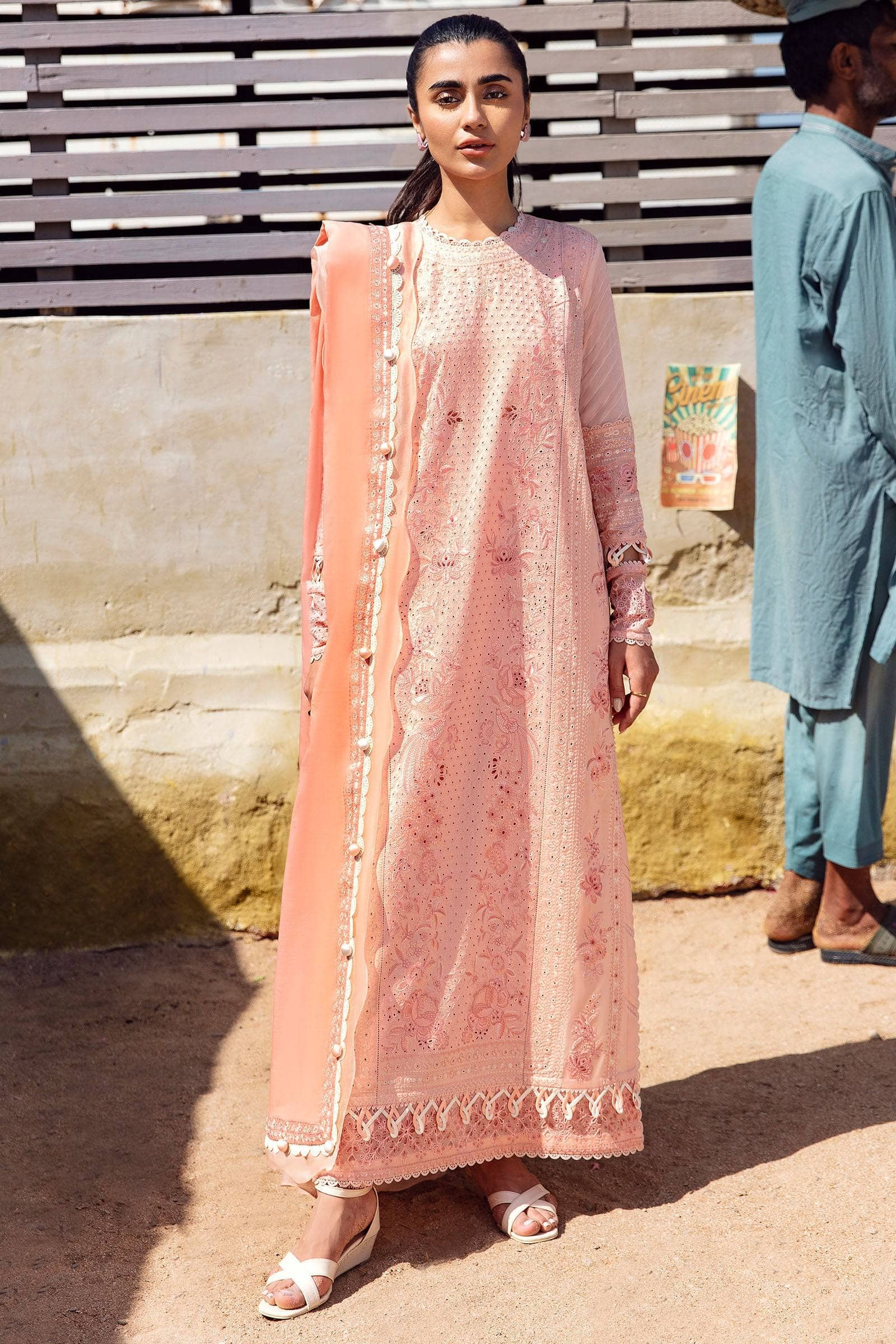 img_zaha_lawn_2023_awwal_boutique