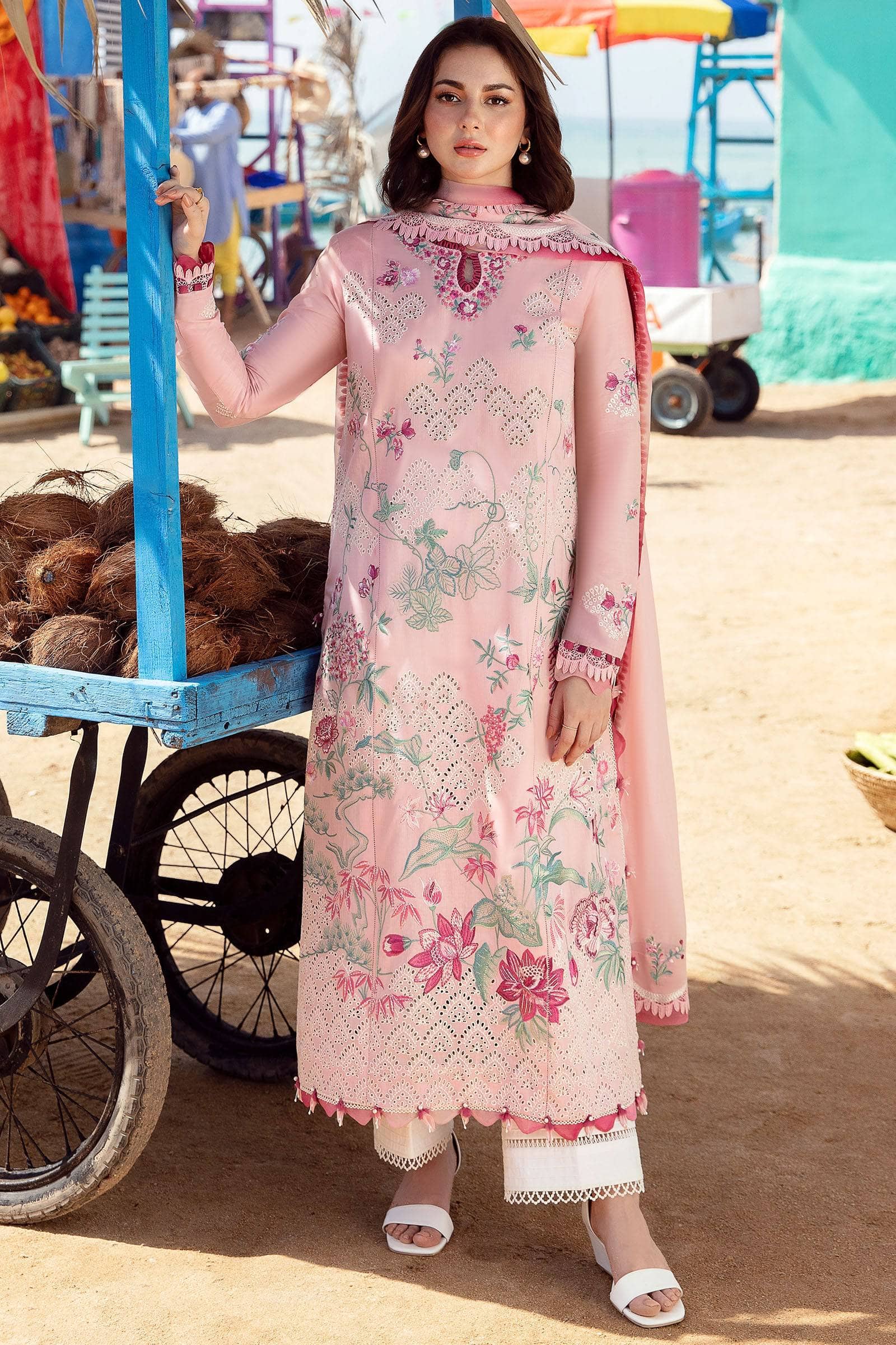 img_zaha_lawn_2023_awwal_boutique