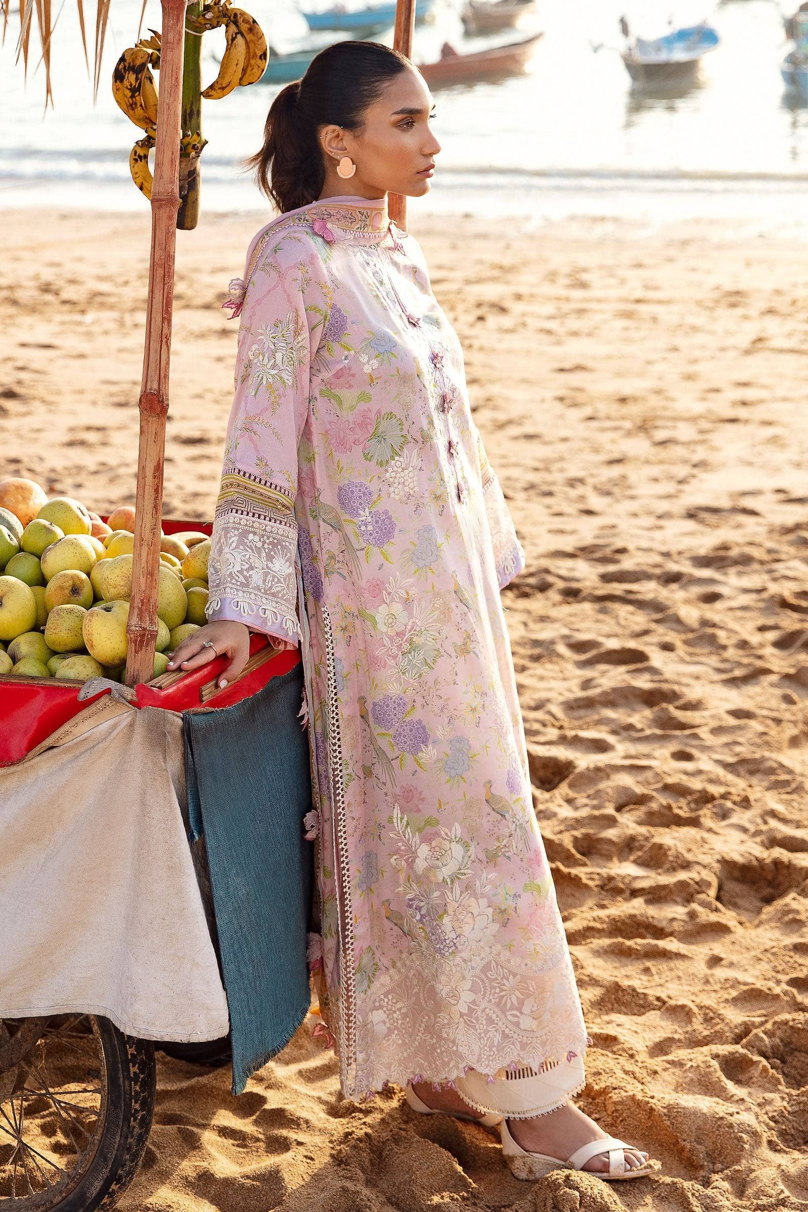 img_zaha_lawn_2023_awwal_boutique