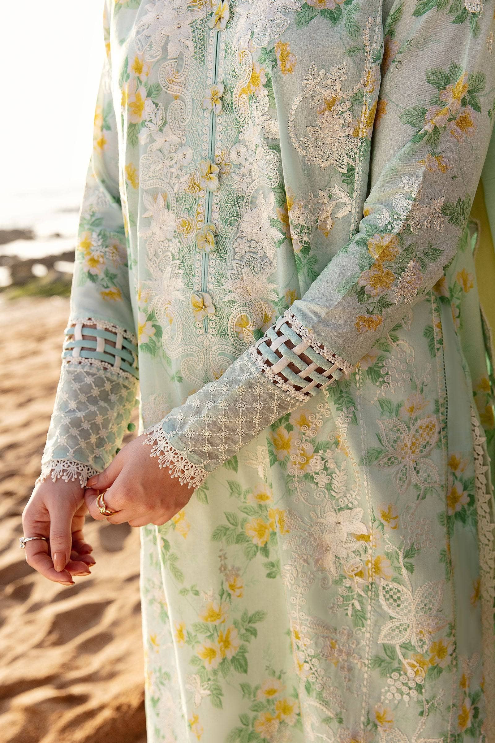 img_zaha_lawn_2023_awwal_boutique