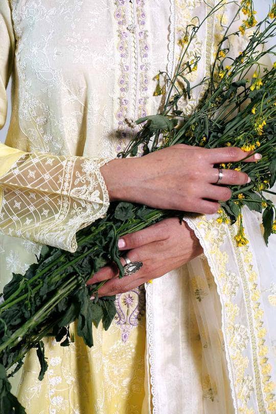 img_zara_shahjahan_lawn_2021_awwal_boutique