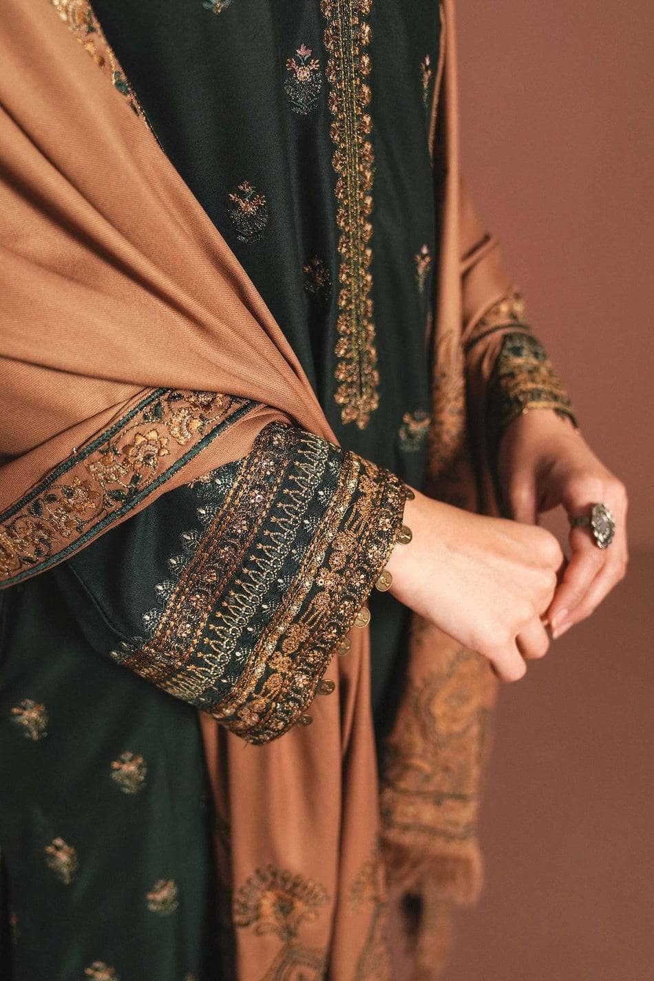 img_zara_shahjahan_winter_21_awwal_boutique