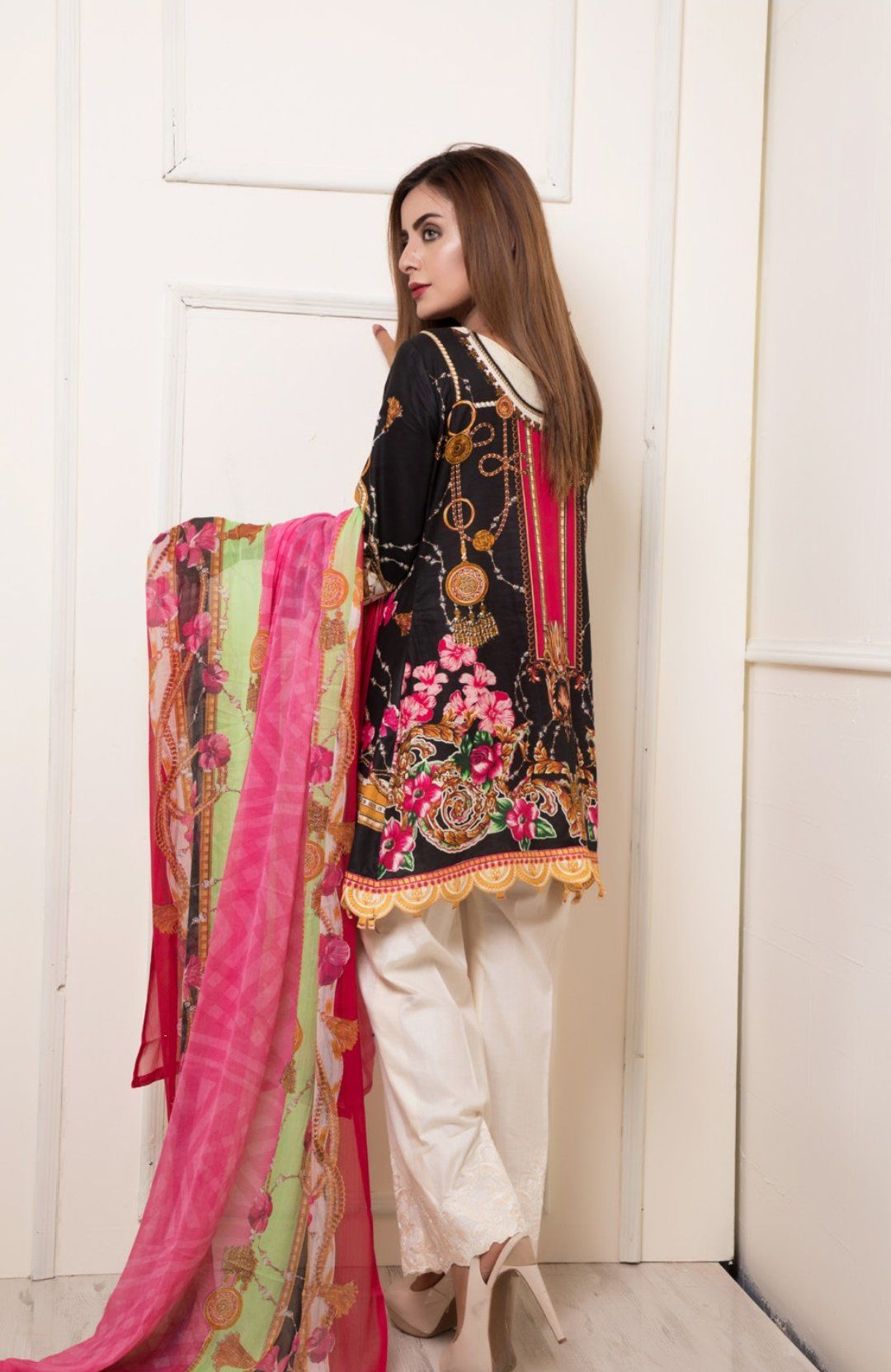 img_rangrez_economy_lawn_collection_awwal_boutique