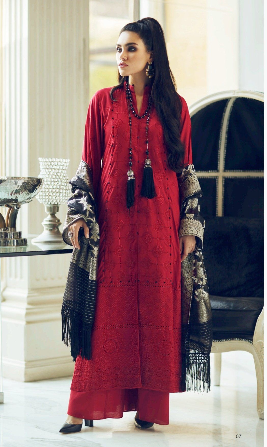 img_rouche_chikankari_lawn_collection_awwal_boutique