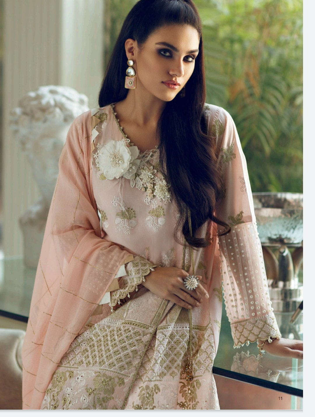 img_rouche_chikankari_lawn_collection_awwal_boutique